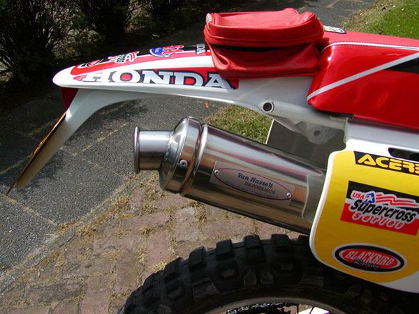 cr500 rear fender on xr6